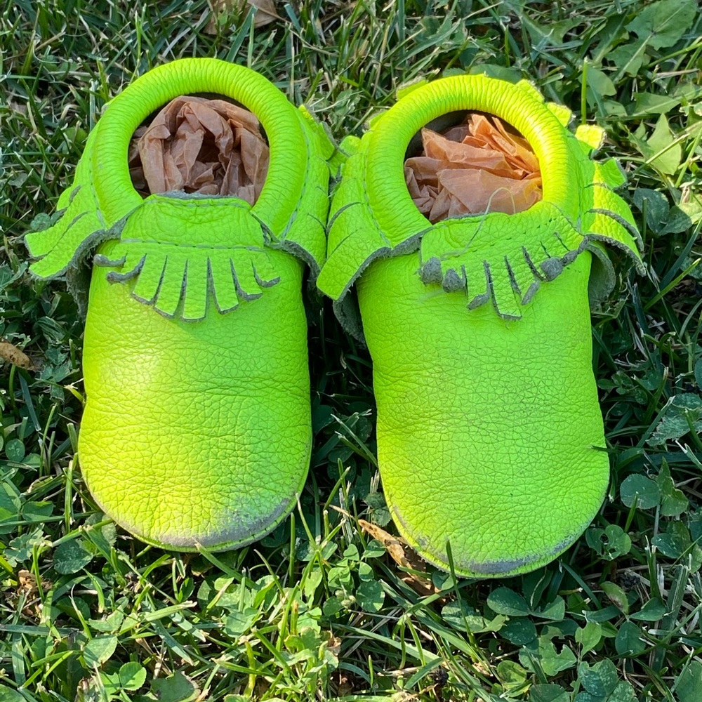 Freshly picked moccasins “neon green”